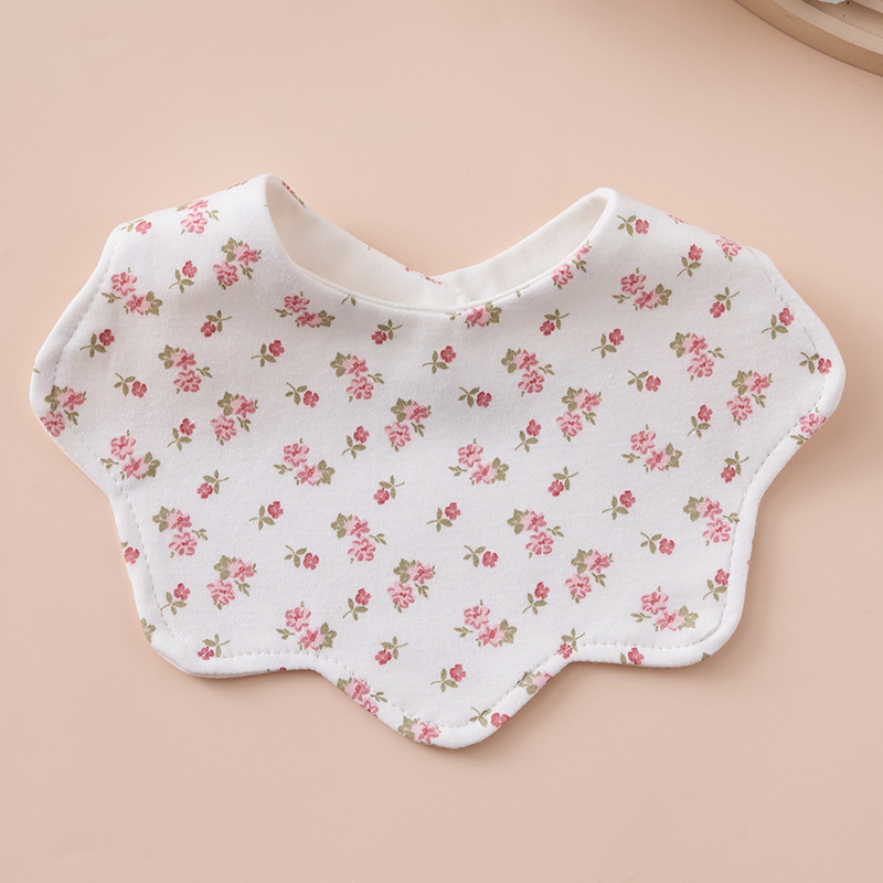 작은 꽃 [큰 꽃잎 턱받이]