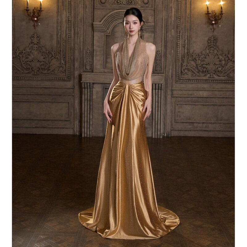 Golden Evening Dress for Women 2026 New Model for Important Occasions, Annual Meeting Host, Light Gown with Halter Neck, Bride's Toast Dress Golden Evening Dress for Women 2026 New Model for Important Occasions, Annual Meeting Host, Light Gown with Halter Neck, Bride's Toast Dress