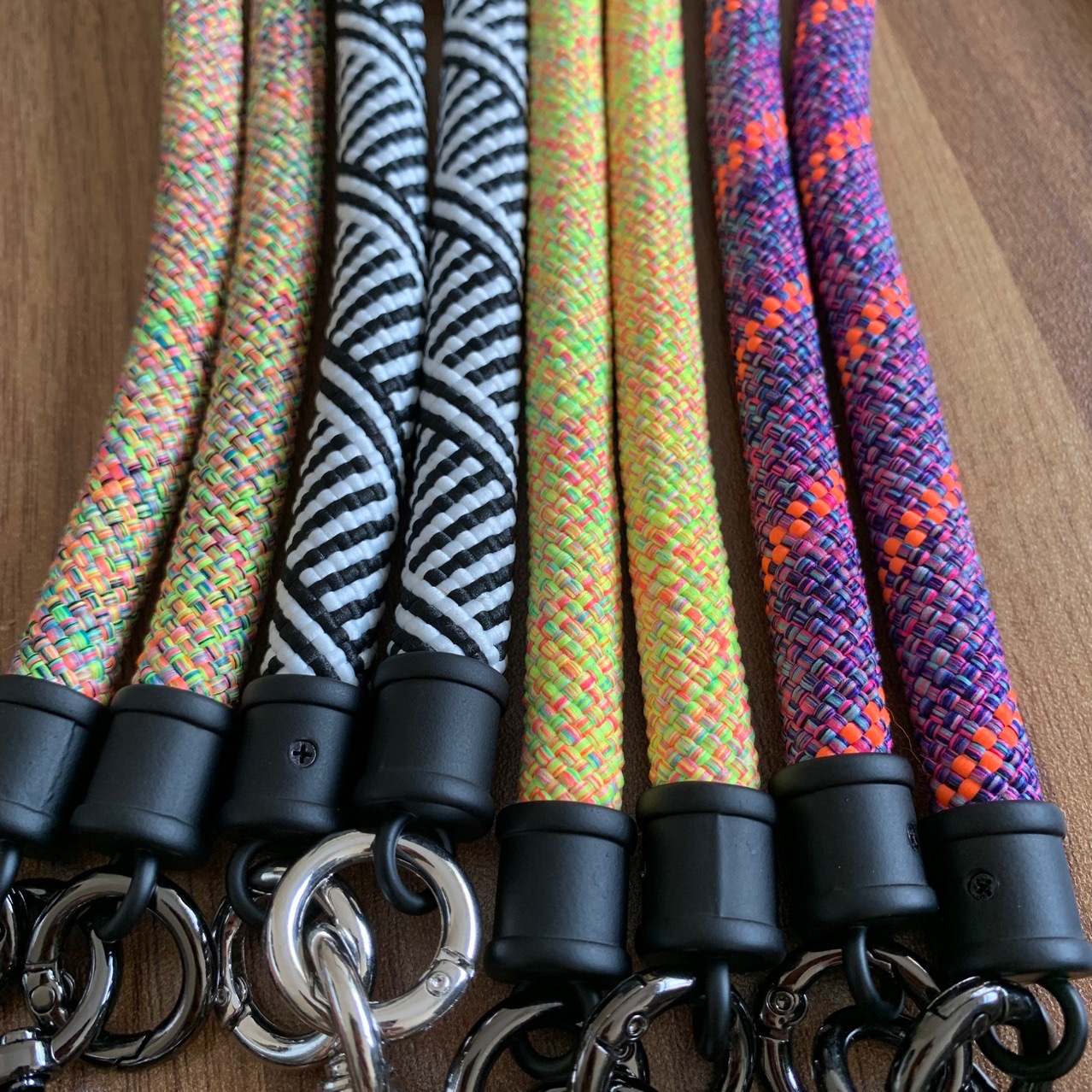 迷彩配色10mm大圆绳现货手机挂绳高品质五金挂扣宠物牵引绳相机绳