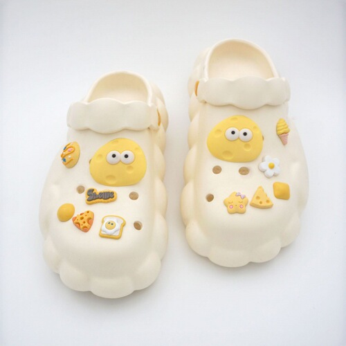 New cheese cheese biscuit cream clogs slippers shoe flower set DIY removable three-dimensional shoe buckle accessories