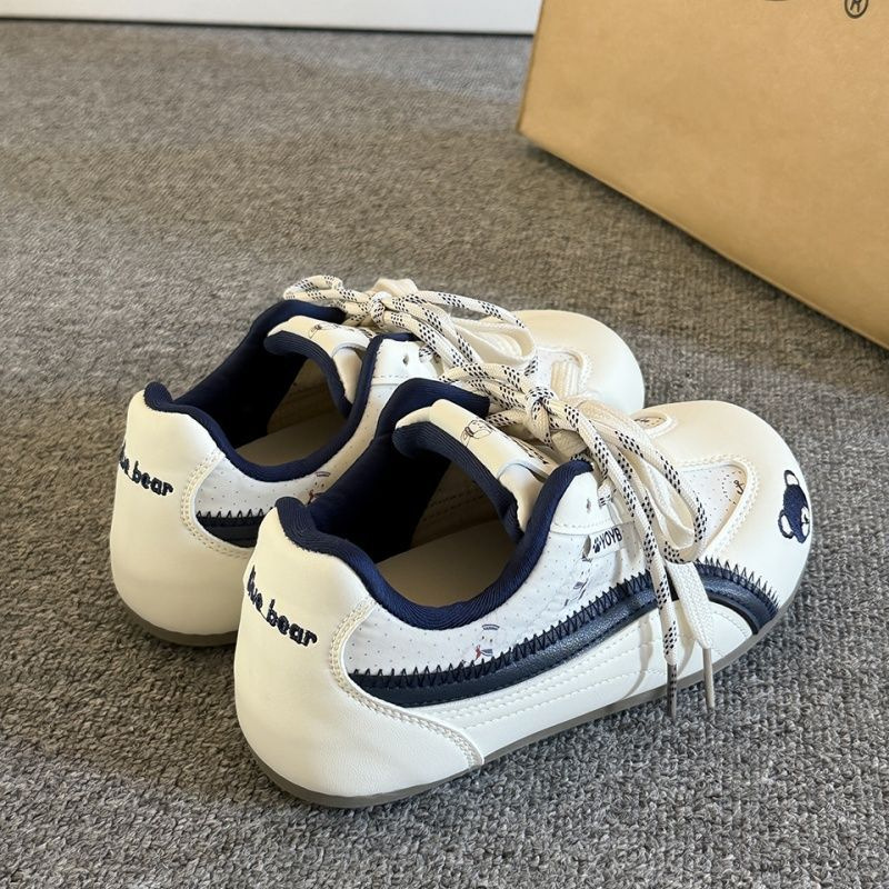 Dulce viento del campus oso zapatos de entrenamiento de primavera y otoño 2025 muñeca de alto valor de cara zapatos casuales de skate en zapatos blancos versátiles