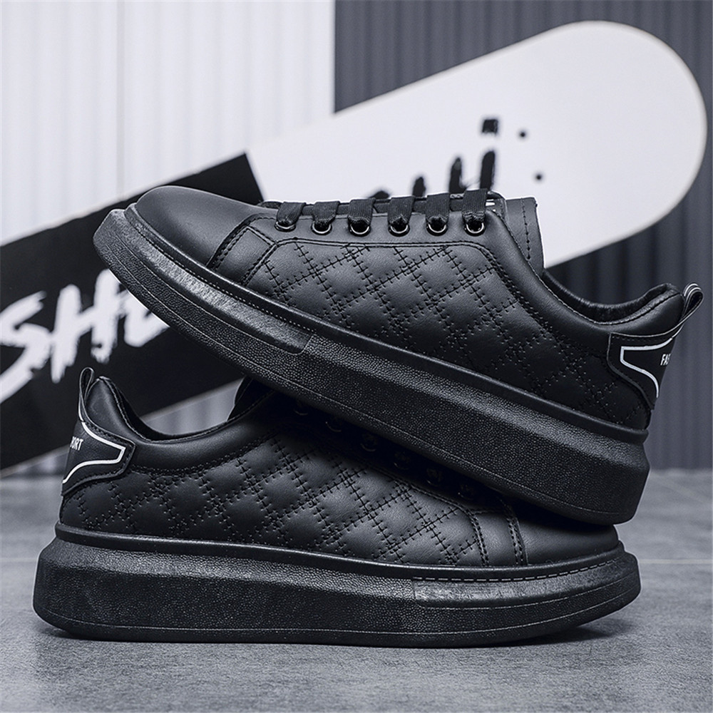 2023 été nouveaux hommes Mc Queen baskets étudiant respirant plate-forme booster chaussures pour hommes polyvalent à la mode blanc chaussures_voghion.com