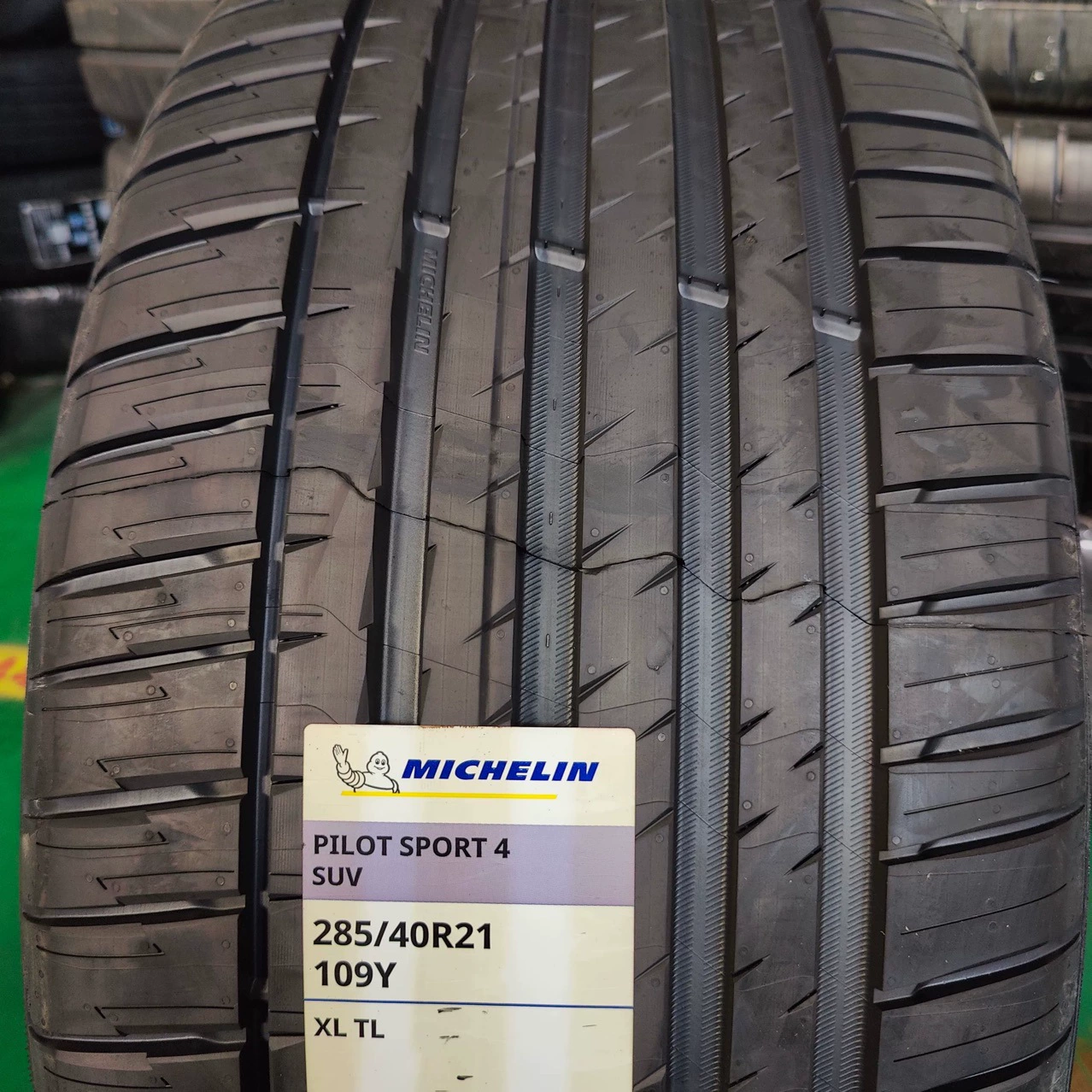 Michelin 285/40R21 295/40R21 PILOT SPORT 4 SUV адаптировано к Porsche Cayenne