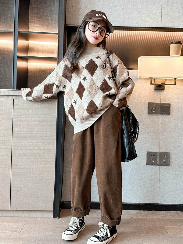 Свитер для девочек 2024 новый осенний и зимний стиль детский костюм девушка трикотаж с высоким воротом