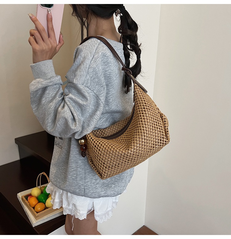 Summer niche vacation-style woven underarm bag for women 2025 new casual seaside and beach single-shoulder handbag trend undefined