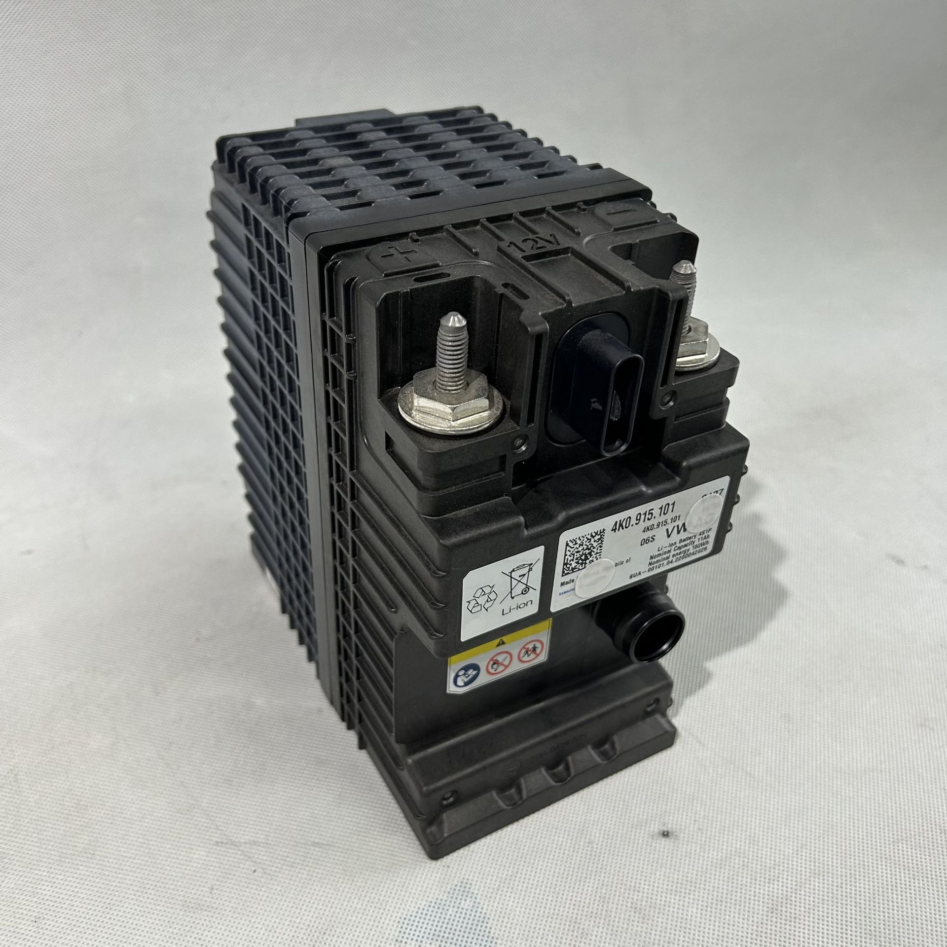 Suitable for Audi A6Lc8A7L Lithium Battery, Start-Stop Auxiliary Battery, Small Battery, Emergency Battery