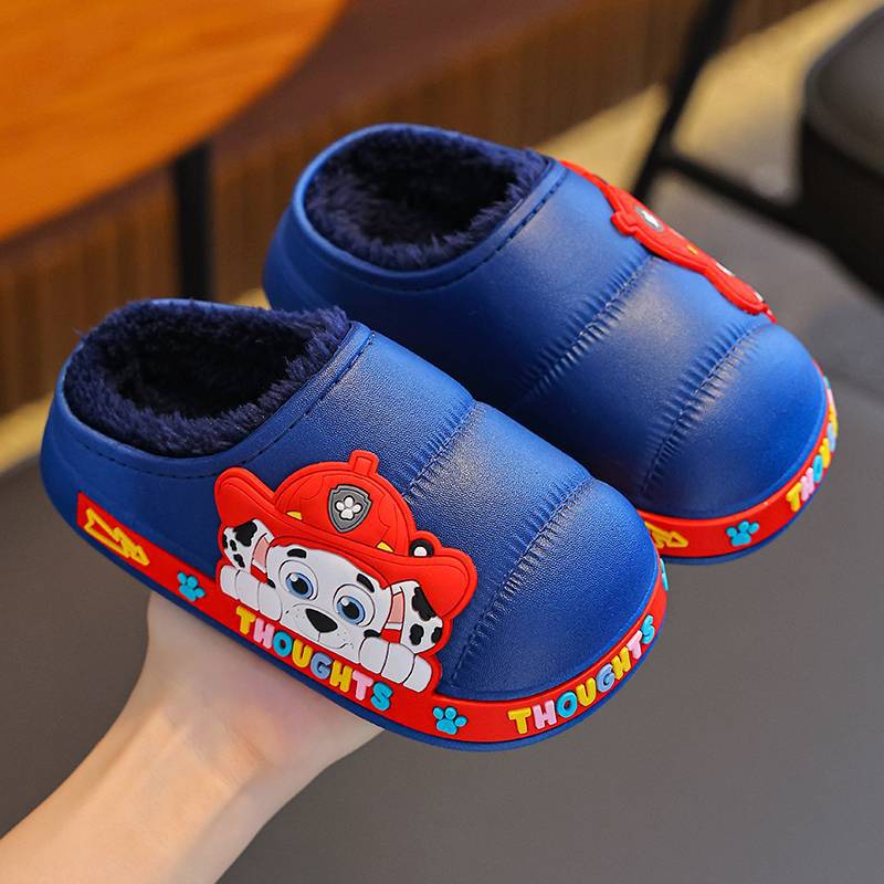 Zapatillas de algodón para niños de invierno para niños, niñas y niños, calentamiento de terciopelo impermeable, zapatos de talón de algodón para niños