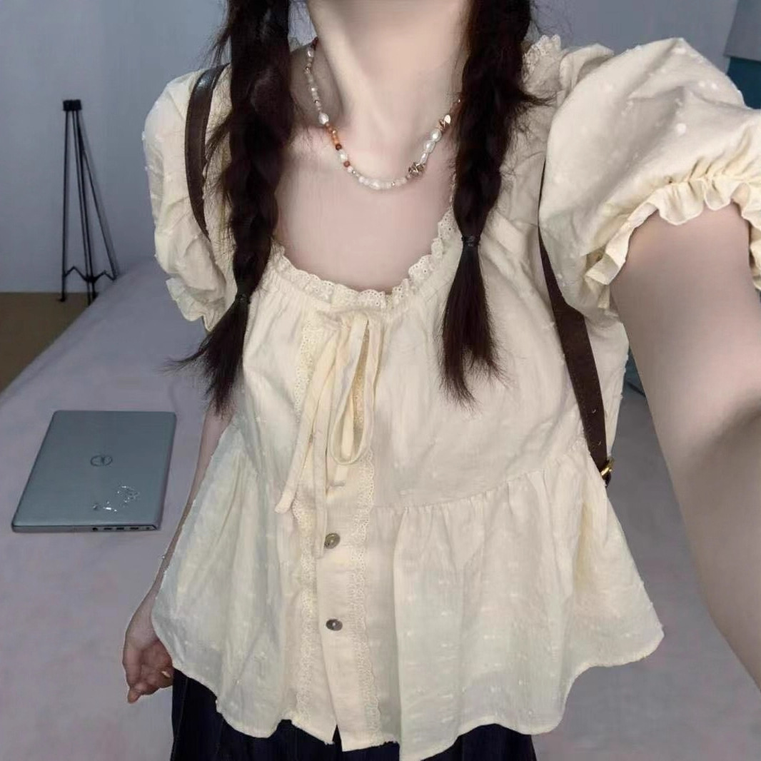 French Sweet Style Lace-Trimmed Short-Sleeved Shirt for Women, Unique and Chic Summer Puff-Sleeved Babydoll Shirt with Square Collar