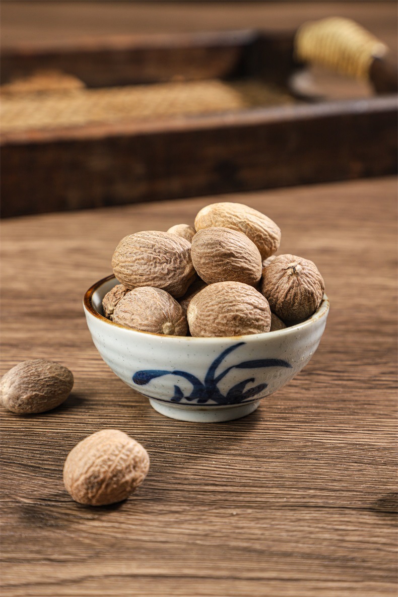 Nutmeg Rou Kou 肉蔻 Whole Dried Spice Culinary Herb 500g Bulk Bag quality and texture