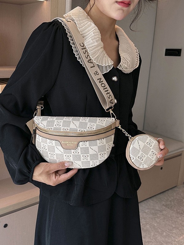 Bolso de moda moda para mujeres 2025, nueva moda, bolso de pecho de letras extranjeras, bolso de hombro casual, bolso pequeño.