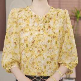 一件代发春夏季新款圆领衬衫女印花复古文艺套头长袖上衣小衫女