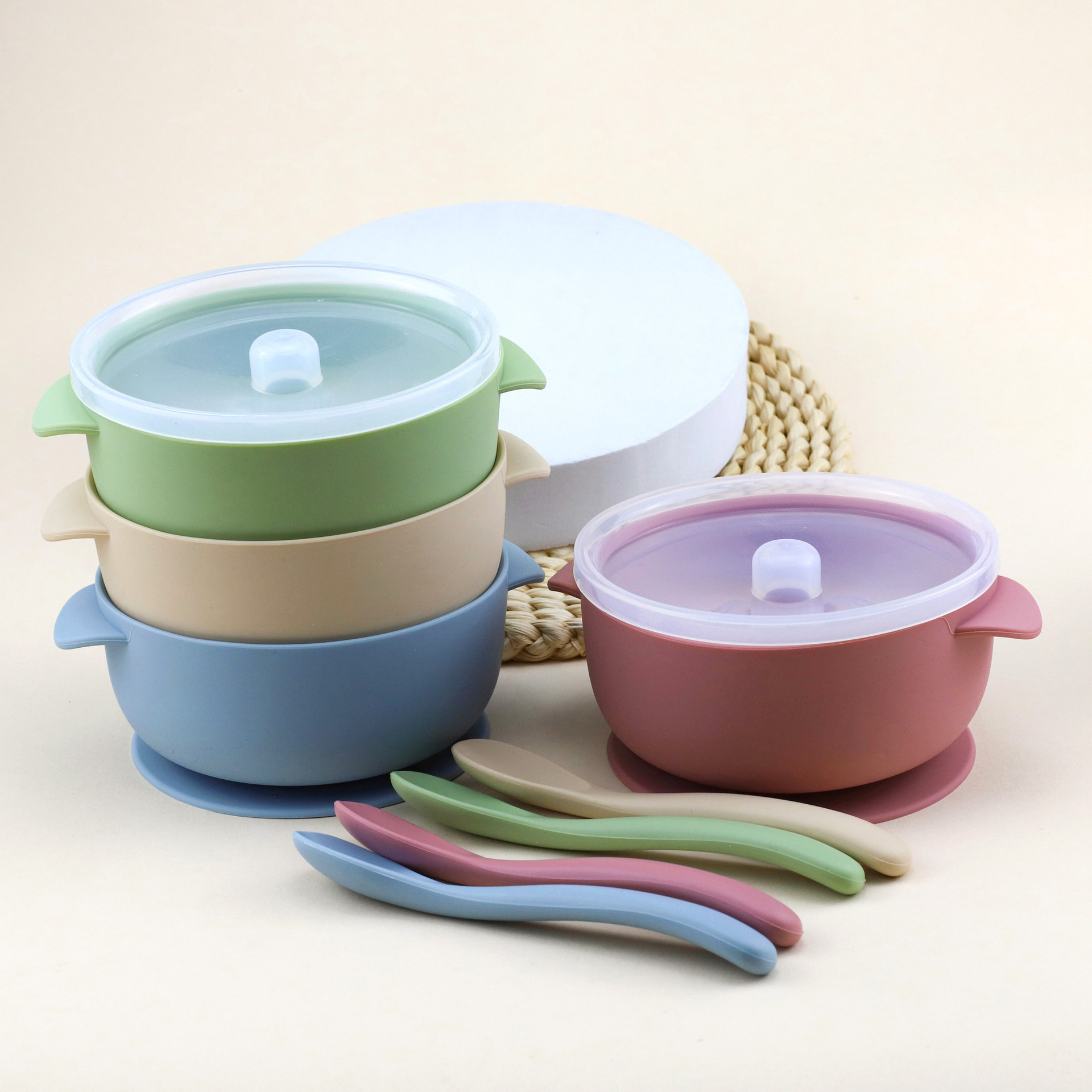 Silicone complementary food bowl with lid complementary food spoon suit tableware baby silicone bowl feeding suit C- end mother and child cross-border