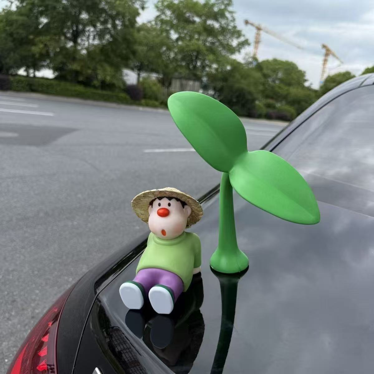 Crayon Shin-Chan Rotating Car Rear Decoration Cartoon Ornament for Car Dashboard Stress-Relief Cute Toy New Model