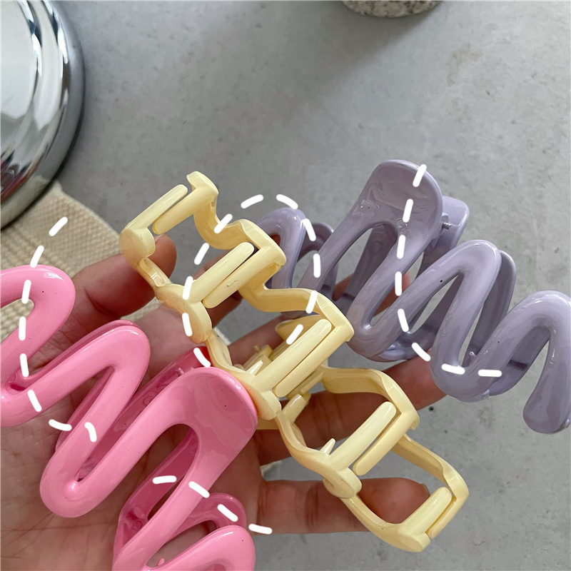 60g Weight Hair Claws Hair Accessories Type 1 Piece Quantity Holiday, Daily Occasion Plastic Material Waves, Lines Pattern Women's Gender Sweet, Korean Style Style Women's Sweet Korean Style Waves Lines Plastic Hair Claws 无