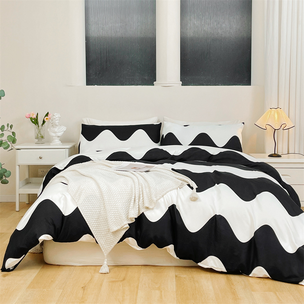 Dreiteiliges Bettbezug-Set im minimalistischen Pastoralstil mit schwarz-weiß bedruckter Bettwäschegröße_voghion.com