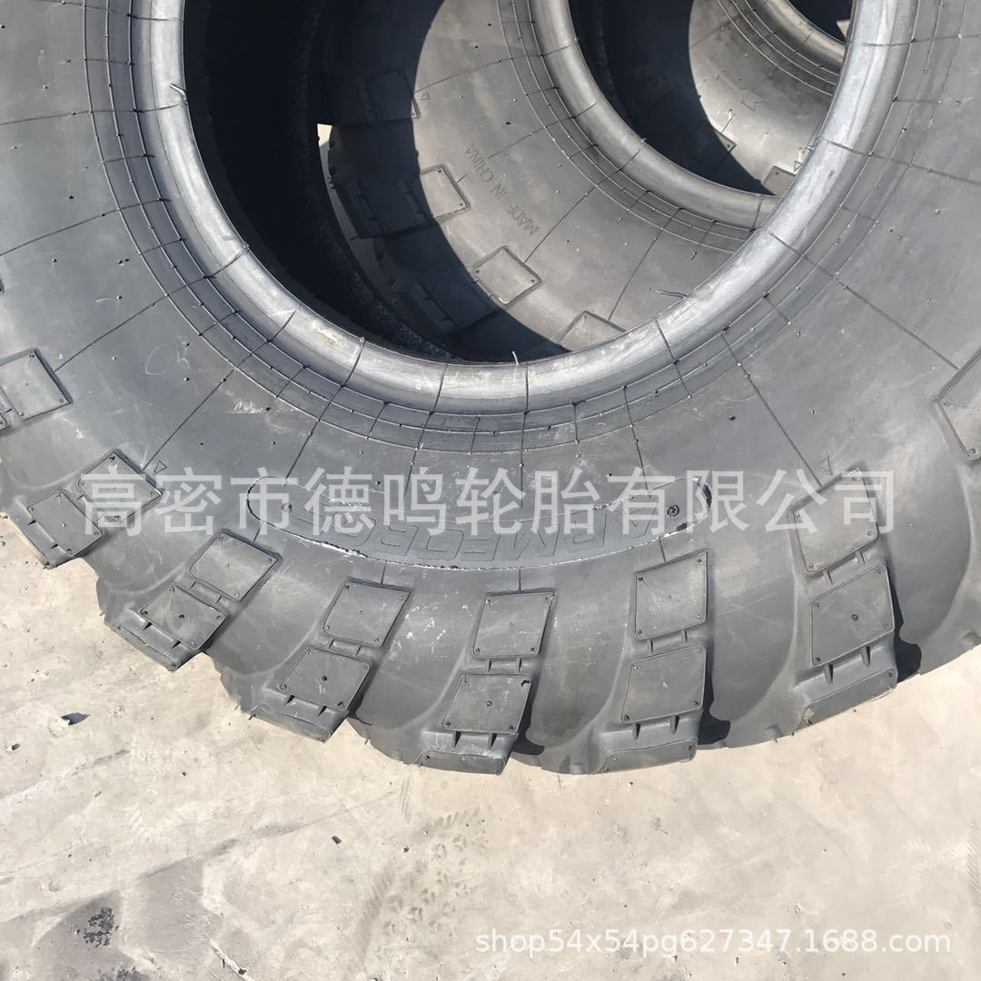 Suministro agrícola cosechadora 1200-18 desierto fuera de la carretera neumático 1200-18 vehículo militar neumático