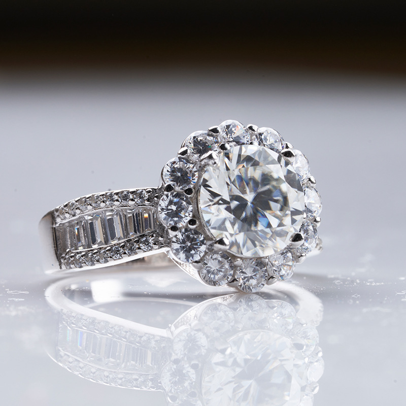 Europa y los Estados Unidos lujosos dos quilates anillo de piedra de moissanita rosa azul verde joyas de piedra de moissanita chatarra en vivo ventas calientes