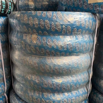 Outer Tires, Yolsuzluq şinləri