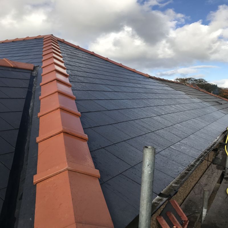 黑色酚醛改性环氧涂料，完工后可加覆盖层，可长期行人。