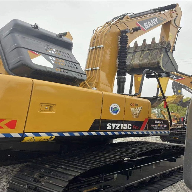 Comercio exterior directo perenne buena condición de segunda mano SanySY215C excavadora buen rendimiento de alta calidad