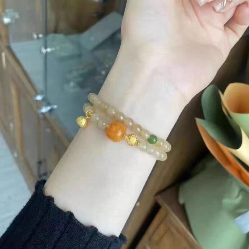 New Chinese beaded bracelet design niche natural yellow beeswax girlfriends jewelry manufacturers wholesale simple hundred