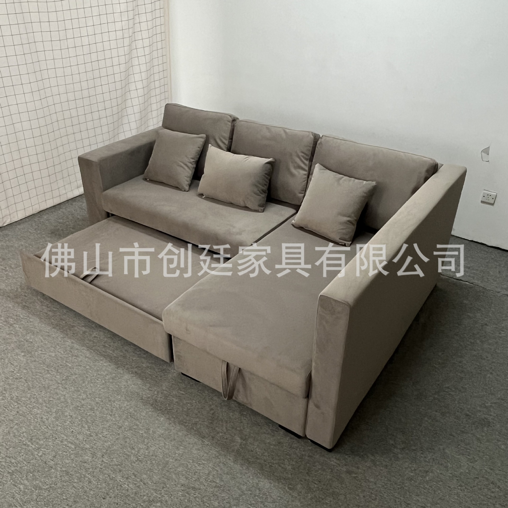 HKC@KUJI8U2ZLAN%XQCZF}0.jpg