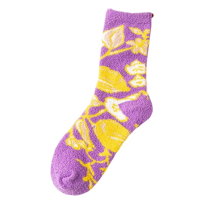 Calcetines de lana de coral de otoño e invierno para mujer forrados de lana engrosada piso de casa a media pantorrilla de coral polar cálidos calcetines de sueño sin pelusa