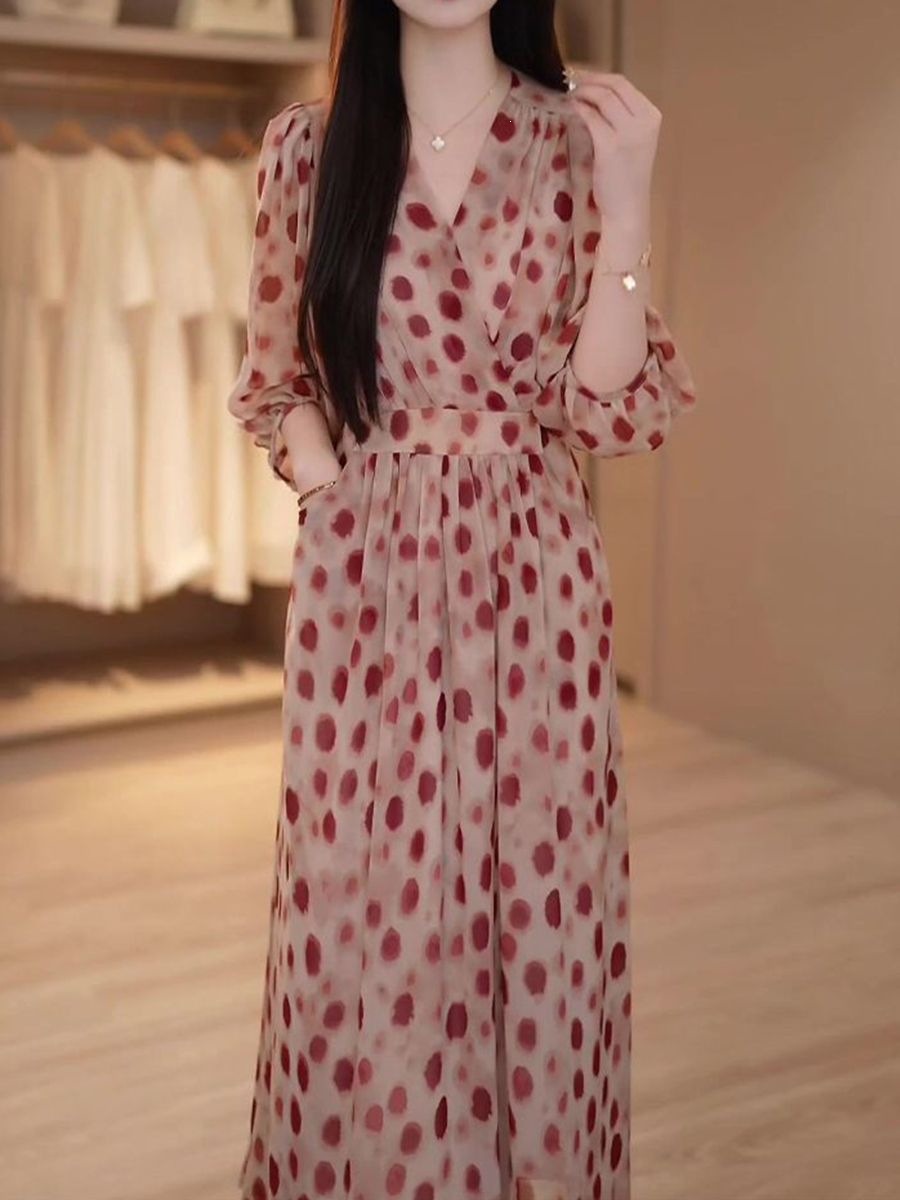 Đầm maxi nữ thắt eo họa tiết chấm bi sóng Pháp 2026 — Red wave dots (có lớp lót) chi tiết 7