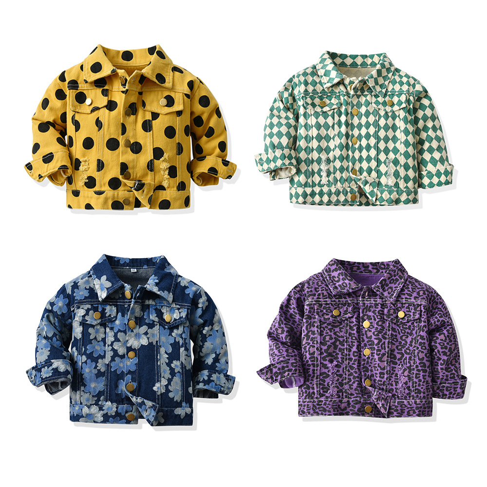 Chaqueta de mezclilla para niños de estilo coreano primavera y otoño nuevos productos de manga larga con solapa estampada de mezclilla corta ropa de exterior top de estilo de moda