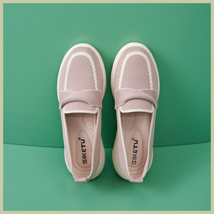 B888-2 Otoño Invierno 2025 Nuevos Zapatos de Mamá Antideslizantes Transpirables de Suela Suave con Bloques de Color para Mujer_voghion.com