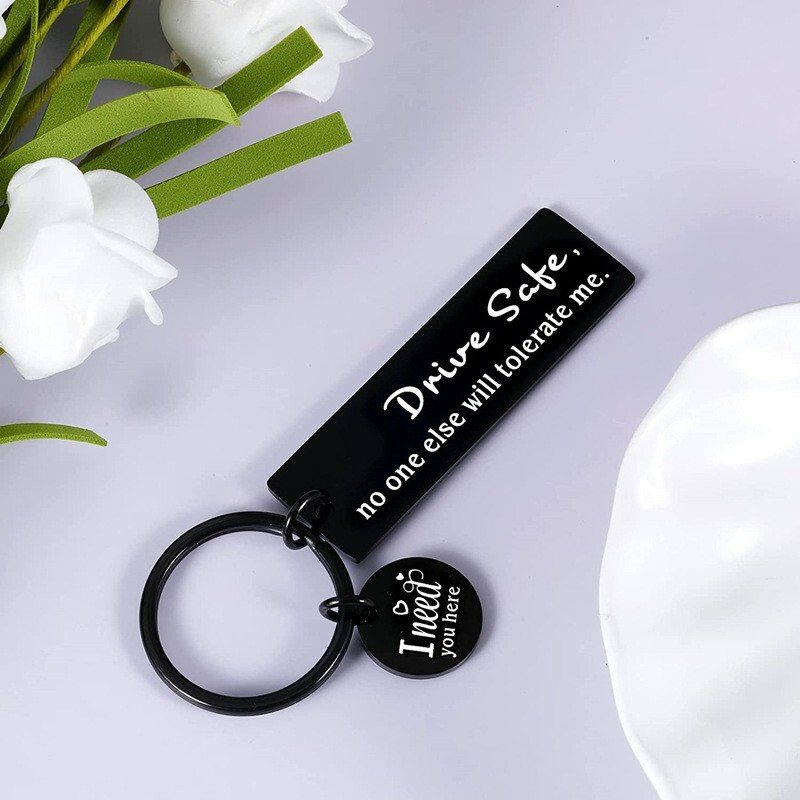 Amazon New Stainless Steel Strip Keychain Valentine's Day Holiday Gift Safe Driving Bag Couple