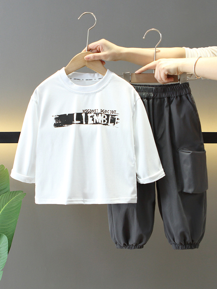 Conjunto de Ropa de Primavera para Niños 7729, Nuevo Conjunto de Tres Piezas con Chaleco de Trabajo Moderno y Genial para Niños, Ropa de Primavera y Otoño para Bebés 2026