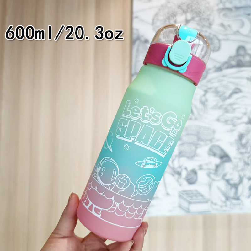 Nueva bebida directa portátil astronauta cubierta de rebote creativa mate deportivo al aire libre portátil taza de agua gradiente