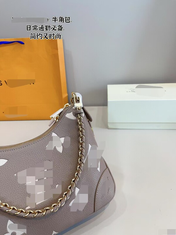 新しいスタイルのクロワッサン、ファッショナブルで多用途なチェーンショルダーバッグ、圧着老眼クロスボディバッグ、軽くて豪華なシンプルな通勤バッグ|undefined