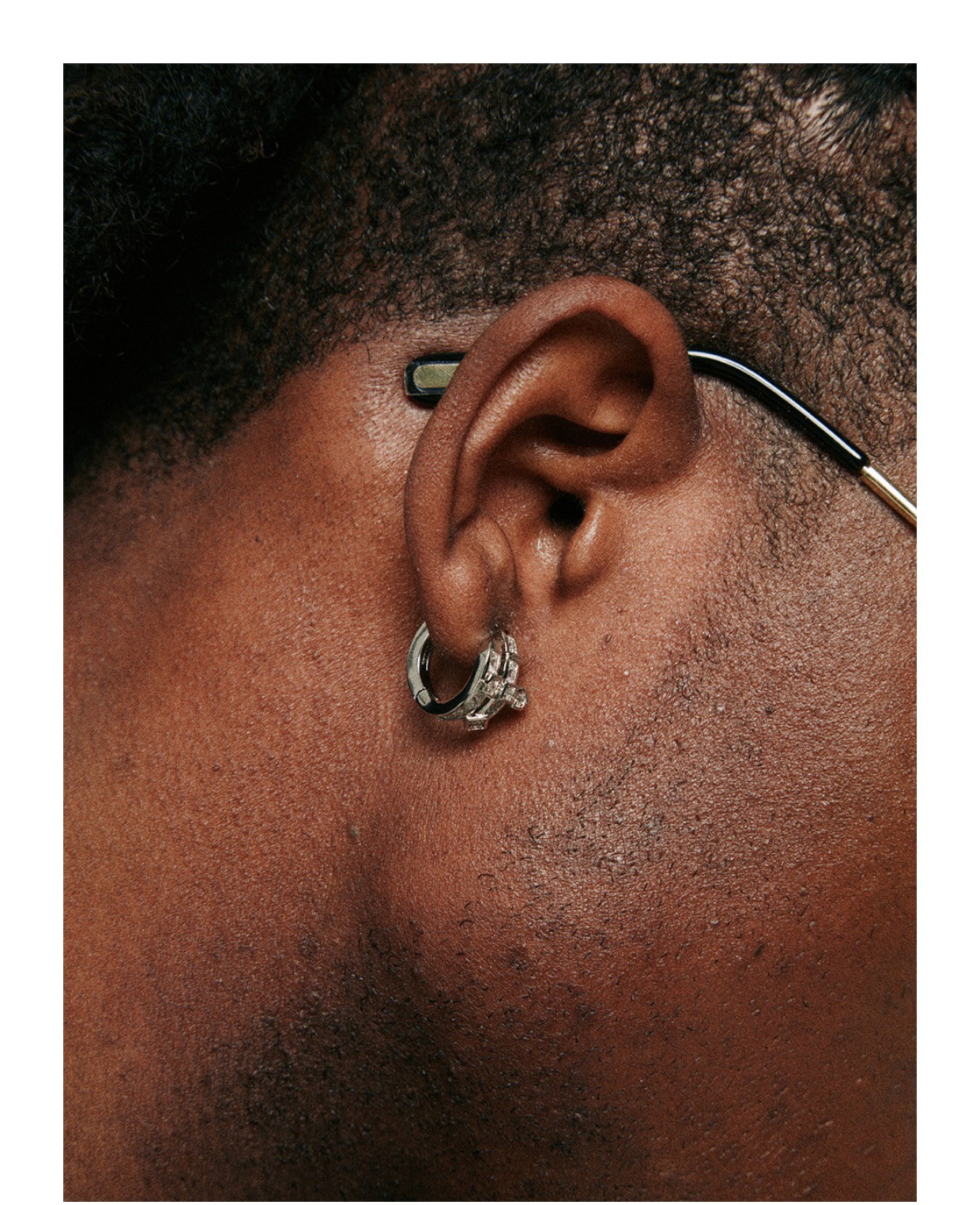 1 Paar Hip Hop U-form Überzug Inlay Kupfer Künstlicher Diamant Ohrringe display picture 2