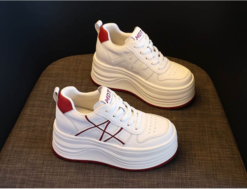 Giày sneaker nữ đế dày tăng chiều cao, phối màu trắng basic, đế bánh mì êm ái — màu sắc chi tiết 5