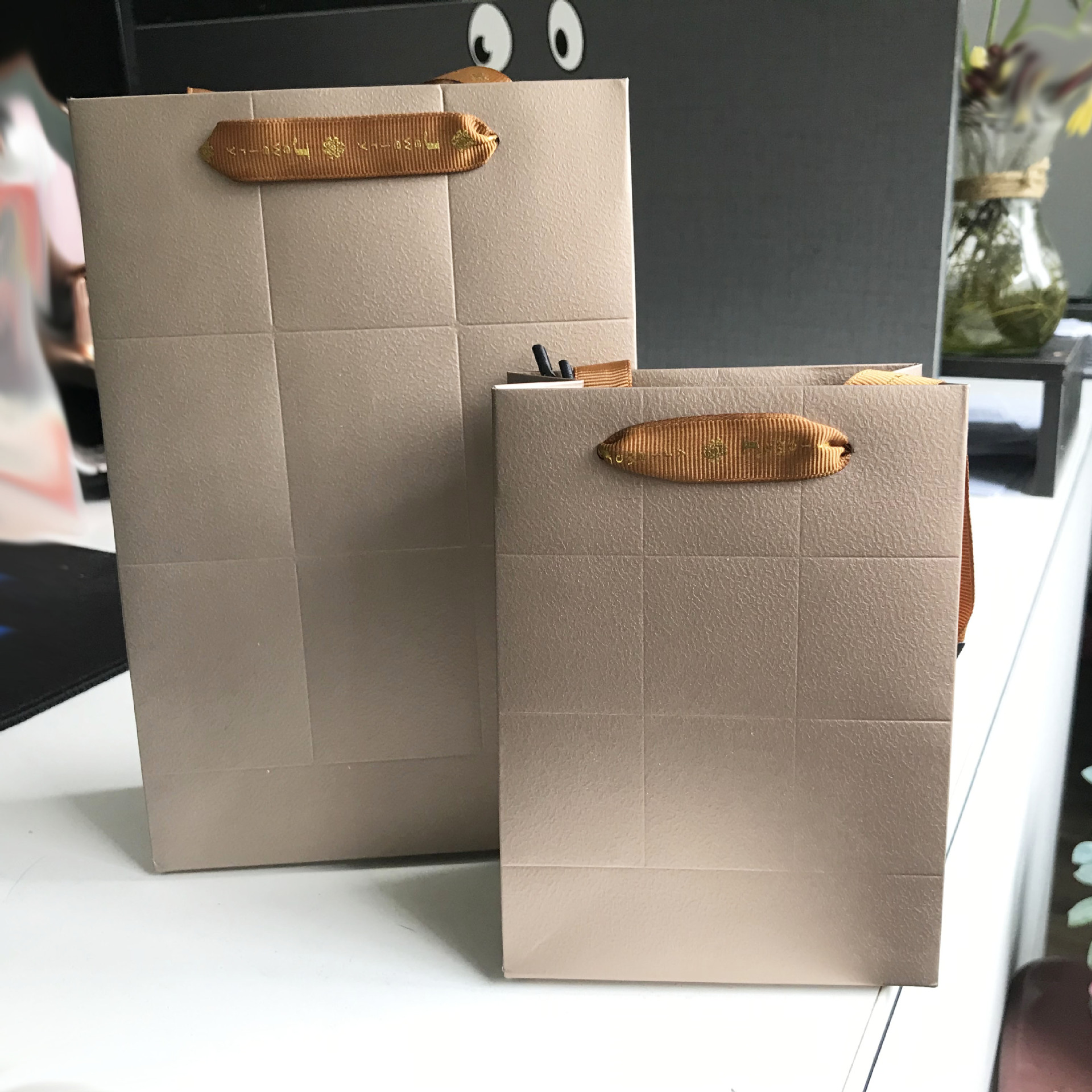 手提袋礼品袋牛皮纸袋定LOGO包装袋服装店袋子伴手礼袋白卡定制