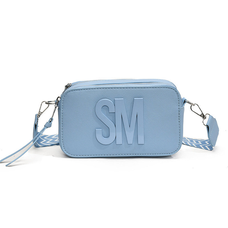 Personalidad de moda moda moda bolsa de mujer casual versátil nicho letras pequeñas bolsas cuadradas correa de hombro ancha popular mochila de hombro