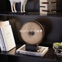 ����ʽ�U���֬�A�h�[�����s����Ӱ巿�Ƶ�Ӱ��g�A�ڼҾ��b�Ʒ