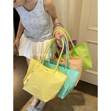 �羳�ļ��������������Ů2026�¿��R����ɫ���������s�μ����ذ�