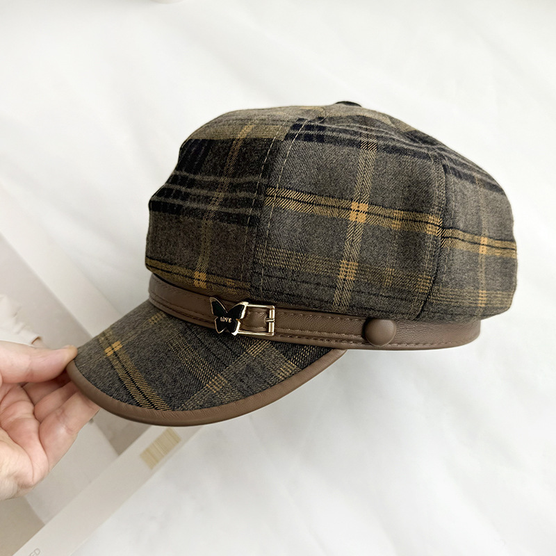 Inglés retrógrado sombrero octogonal mujeres otoño invierno grueso lana versátil sombrero pintor sombrero periódico de moda para mostrar la cara de la moda