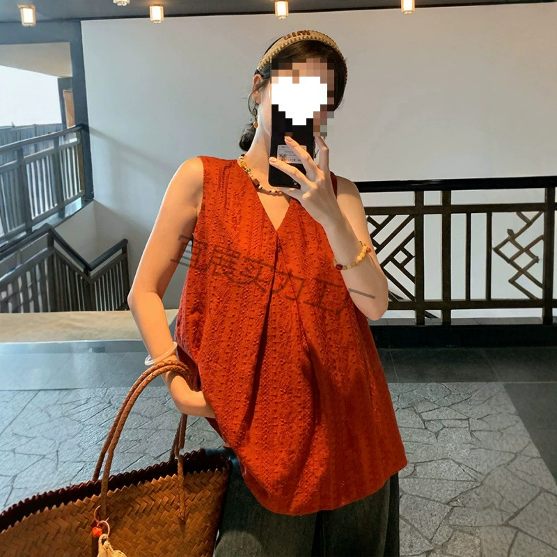 2025夏季新款设计感复古港风v领红色无袖背心衬衫女宽松减龄上衣