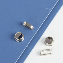 厂家批发销售五金冲压夹子 小型圆形银色笔夹 精美镂空不锈钢笔夹