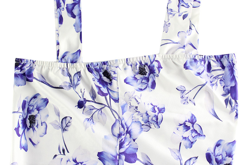 280g Weight Knee-Length Dress Length Type Sleeveless Sleeve Length One-Step Skirt Dresses Type Sleeveless Sleeve Type Spandex, Polyester Fabric Type Mid Waist Waist Line Party, Beach Occasion Sling style, Square Neck Neckline Slim Fit Type Printing Pattern 2025 Spring and Summer Season Women's, Adults Gender Pleated Design Royal Sister Wind Style 2025 New European And American Foreign Trade Amazon Women's Clothing Summer New Fashion Retro Printed Pleated Design Dress 12