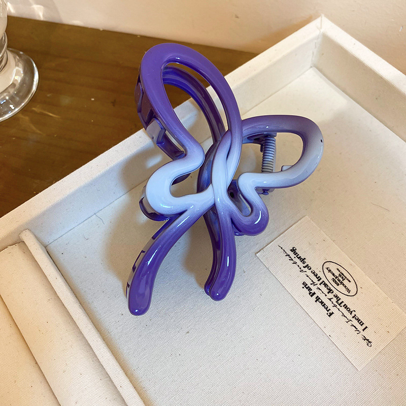 Carpeta de agarre de palabra redonda de color café, clip de tiburón de pelo de disco de alta gama retro, personalidad simple y de moda, nueva horquilla, accesorios para el cabello