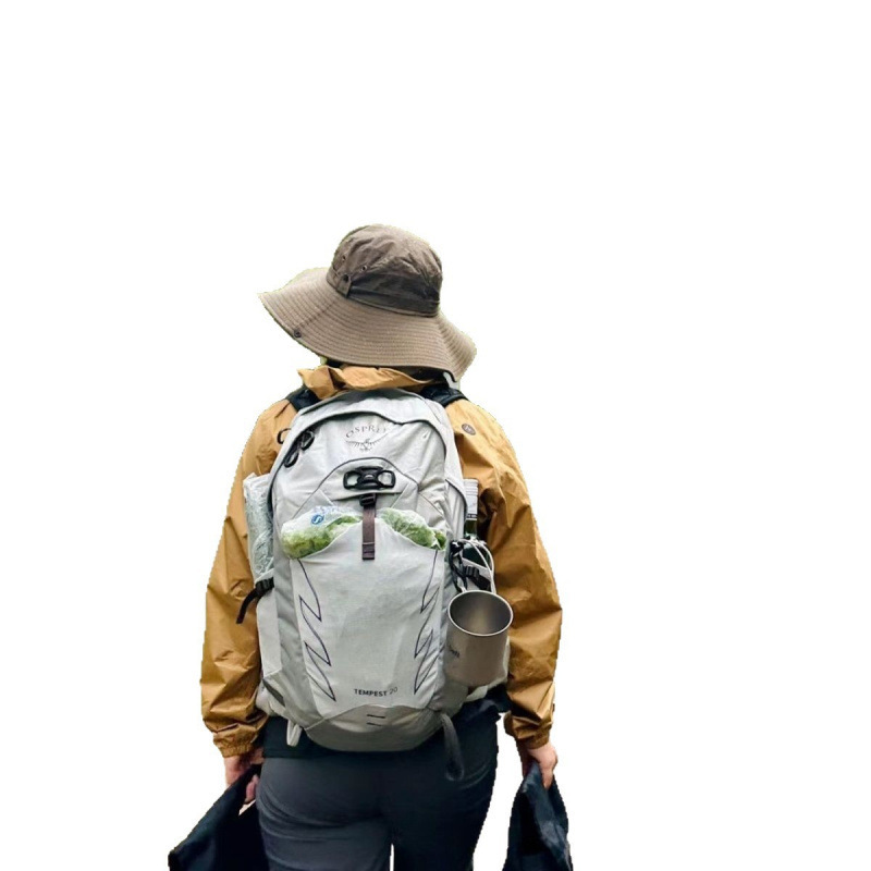 小鹰升/升户外运动登山徒步旅行轻便通勤冲顶轻量化双肩背包包邮|undefined