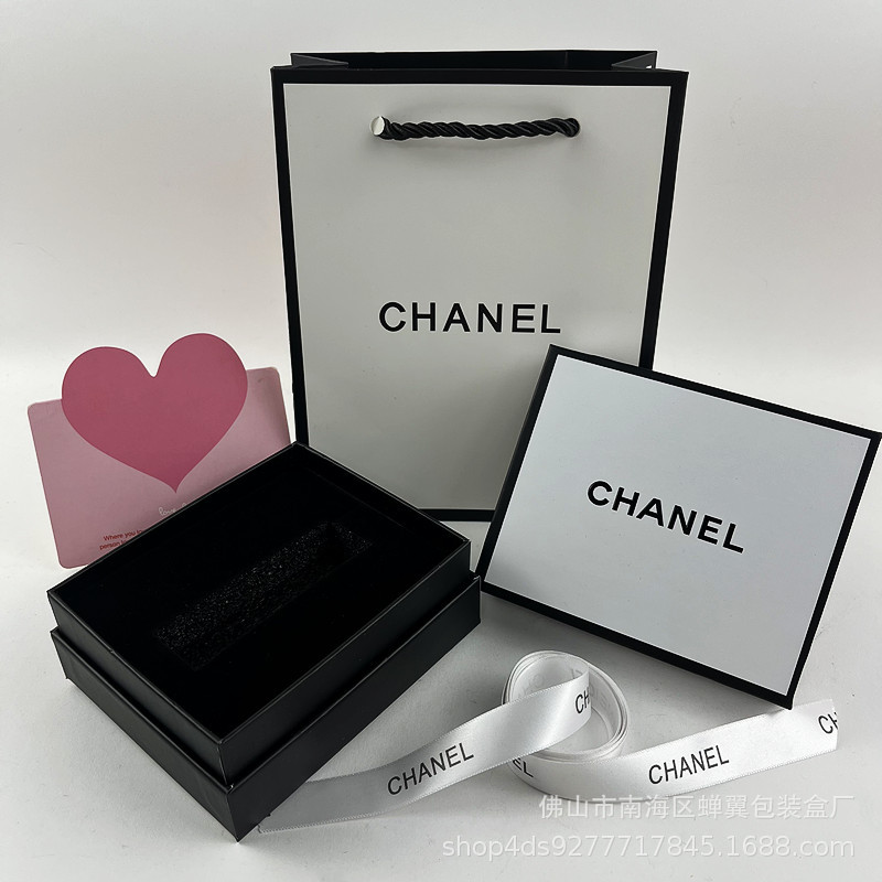 Caja de lápiz labial de gran nombre Y caja de regalo de oro pequeño verde caja de embalaje antigua bolsa de regalo Ama labio CH bolsa de regalo H caja de regalo