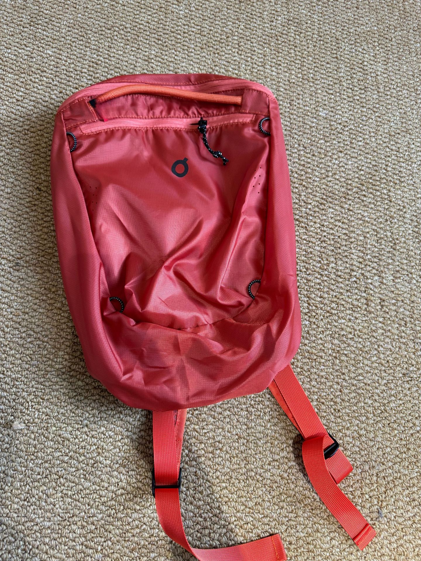 Japanischer leichter Outdoor-Sport-Wanderrucksack mit großem Fassungsvermögen, Reise-Rucksack, leicht, wasserdicht, Nylon-Fahrradrucksack
