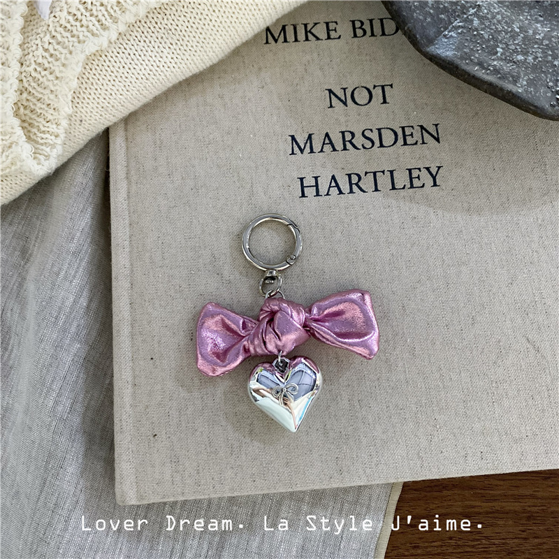 12g Weight Keychain Classification 1 Piece Quantity Holiday, Travel, Daily Occasion Metal Material Heart Shape Pattern Plating Design Elegant, Lady Style 1 Piece Elegant Lady Heart Shape Metal Plating Keychain 15