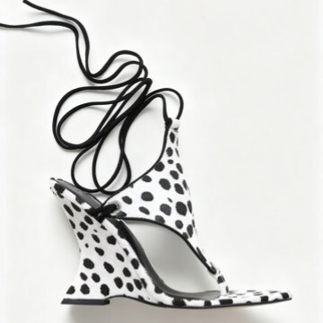 2025 Export New Style Thong Ankle Strap Special-Shaped High-Heeled Wedge Sandals Catwalk Hollow Women's High-Heeled Slippers